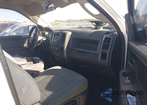 2013 Ram 2500 Tradesman из США, поврежденный, VIN 3C6UR5CL9DG609669